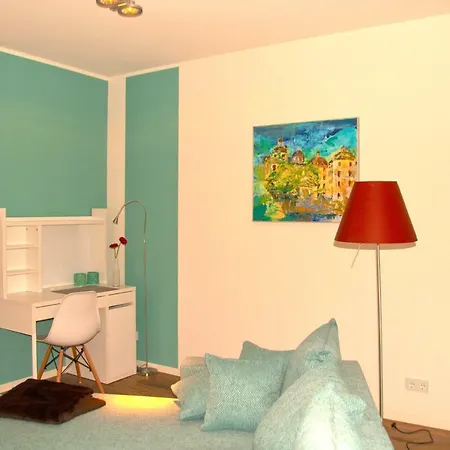 Exklusive 2-zimmer-wohnung Am Schloss Bensberg *