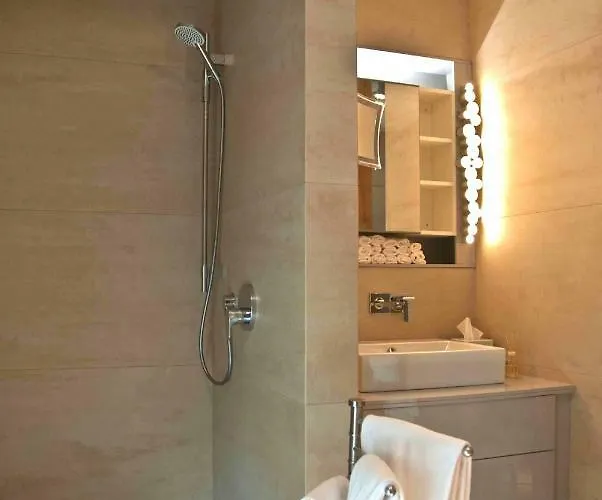 Exklusive 2-zimmer-wohnung Am Schloss Bensberg Lejlighed Bergisch Gladbach