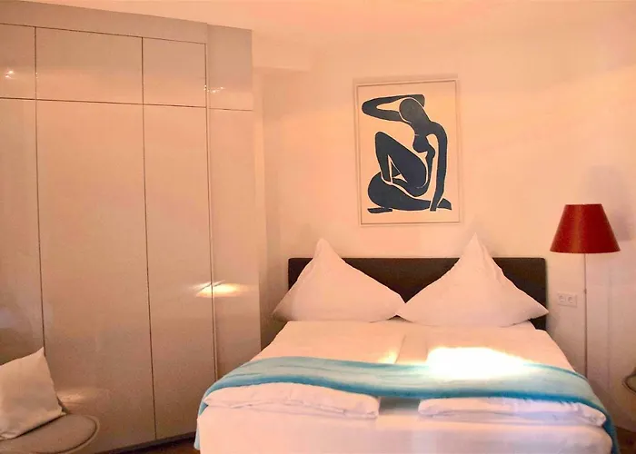 Lejlighed Exklusive 2-zimmer-wohnung Am Schloss Bensberg