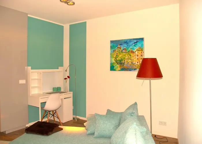 Exklusive 2-zimmer-wohnung Am Schloss Bensberg *